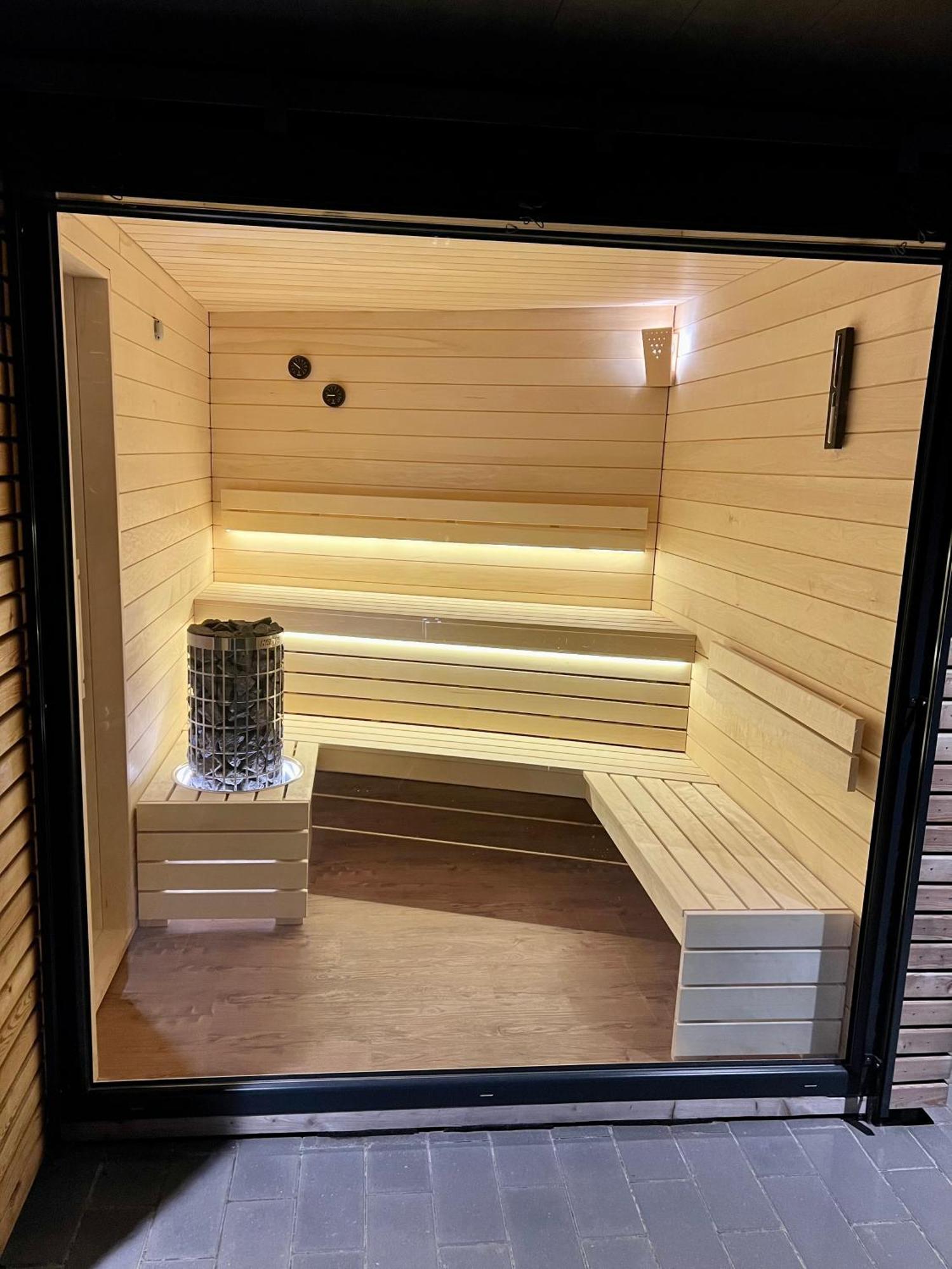 Schoenes Ferienhaus Mit Sauna Am Harkebruegger See In Der Naehe Von Oldenburg Barssel  Exterior photo